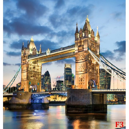 Wallpapers mural Tower bridge in London night sky in 2 colors Wallpapers mural Tower bridge in London night sky in 2 colors
