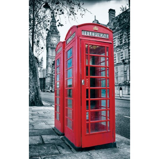 Photo mural view from London telephone booth Photo mural view from London telephone booth